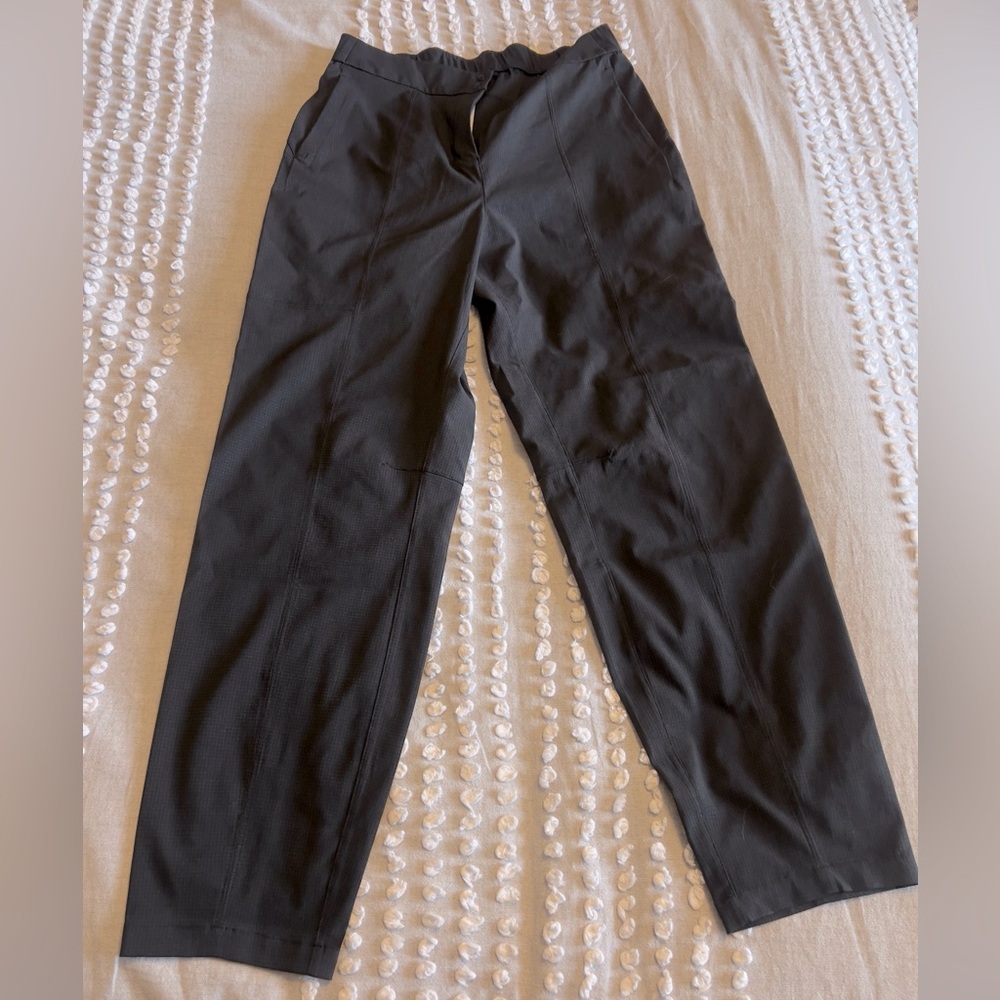 Lululemon pants, SIZE 6, Black